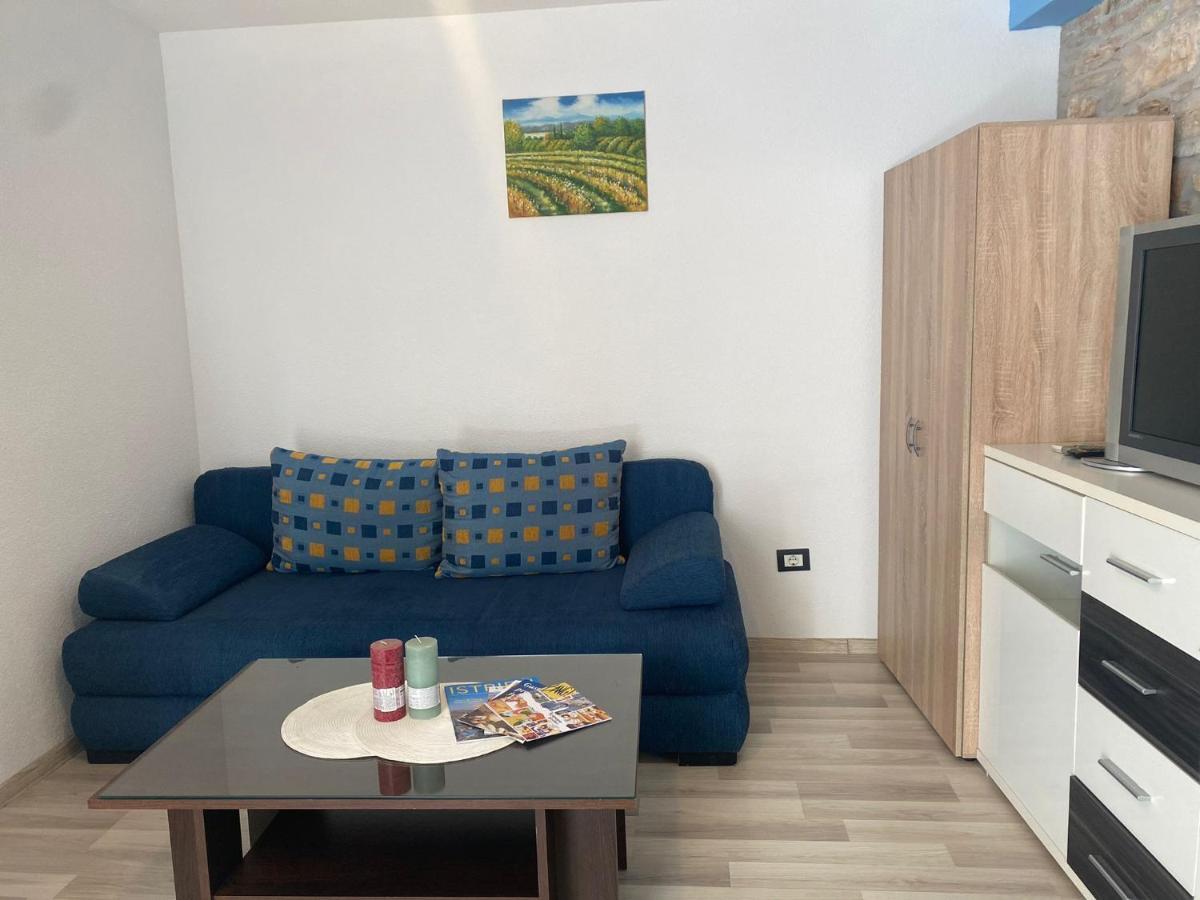 Studio Apartment Elsa Galižana エクステリア 写真